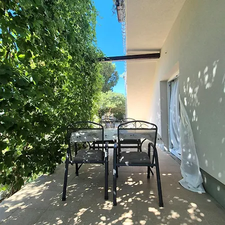 Evita Mediterranean Family Oasis Among Olive Trees Apartman Turanj